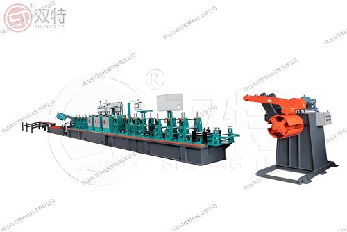 Rozsdamentes acélból készült vizes palack cső gyártó gép cső maró gyártóvezeték